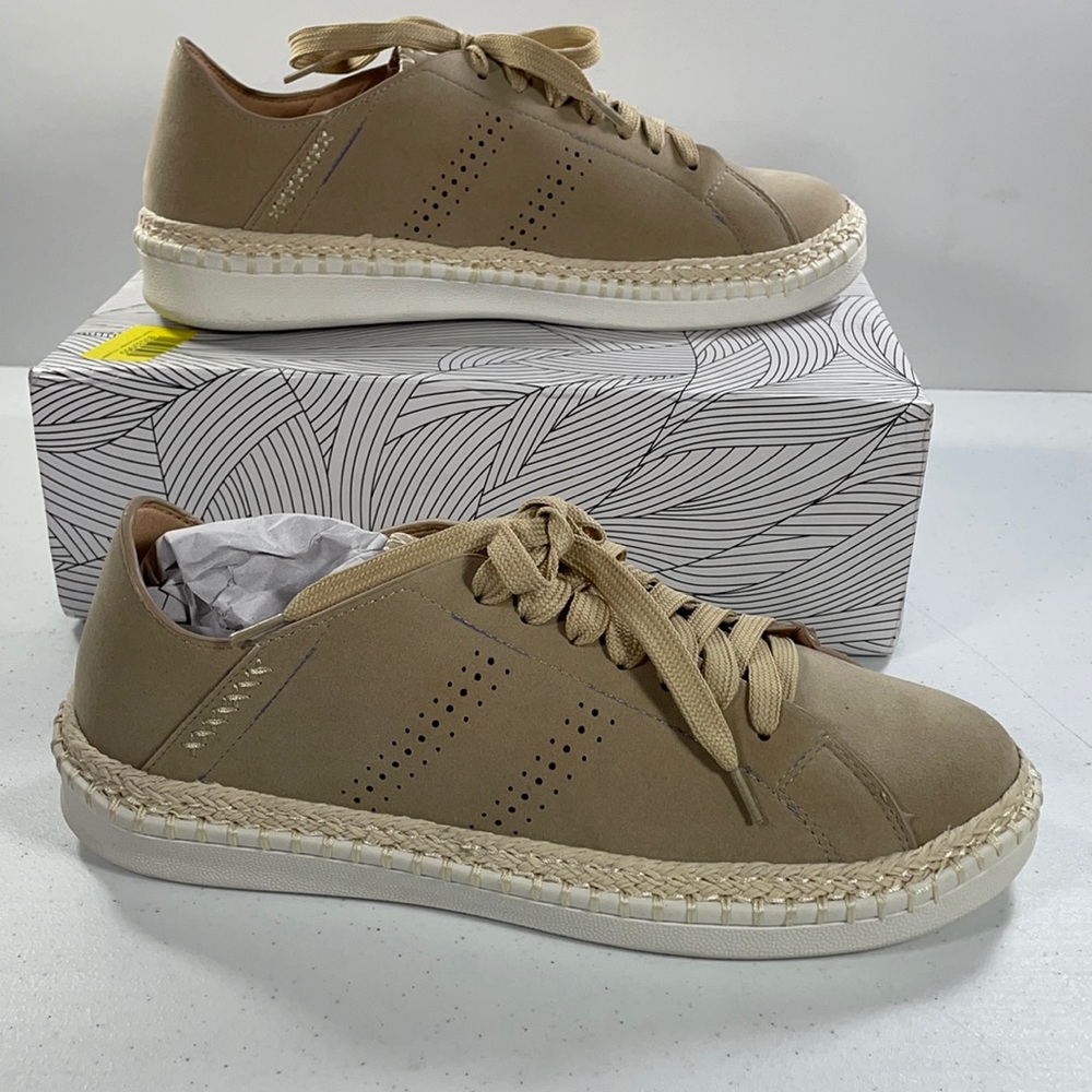 Chase + Chloe Yaya 4 Sneaker